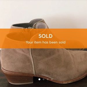 Sandy/tan ankle booties